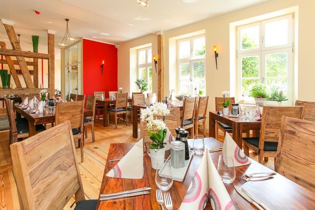 Restaurant & Pension Eshramo Barth Esterno foto