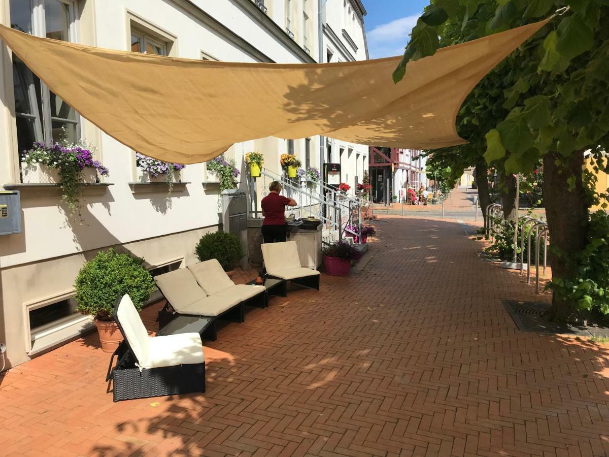 Restaurant & Pension Eshramo Barth Esterno foto